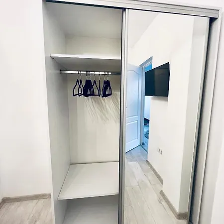 Center Oasis, Universitate Lejlighed Bukarest