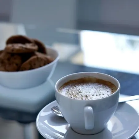 Center Oasis, Universitate Lejlighed